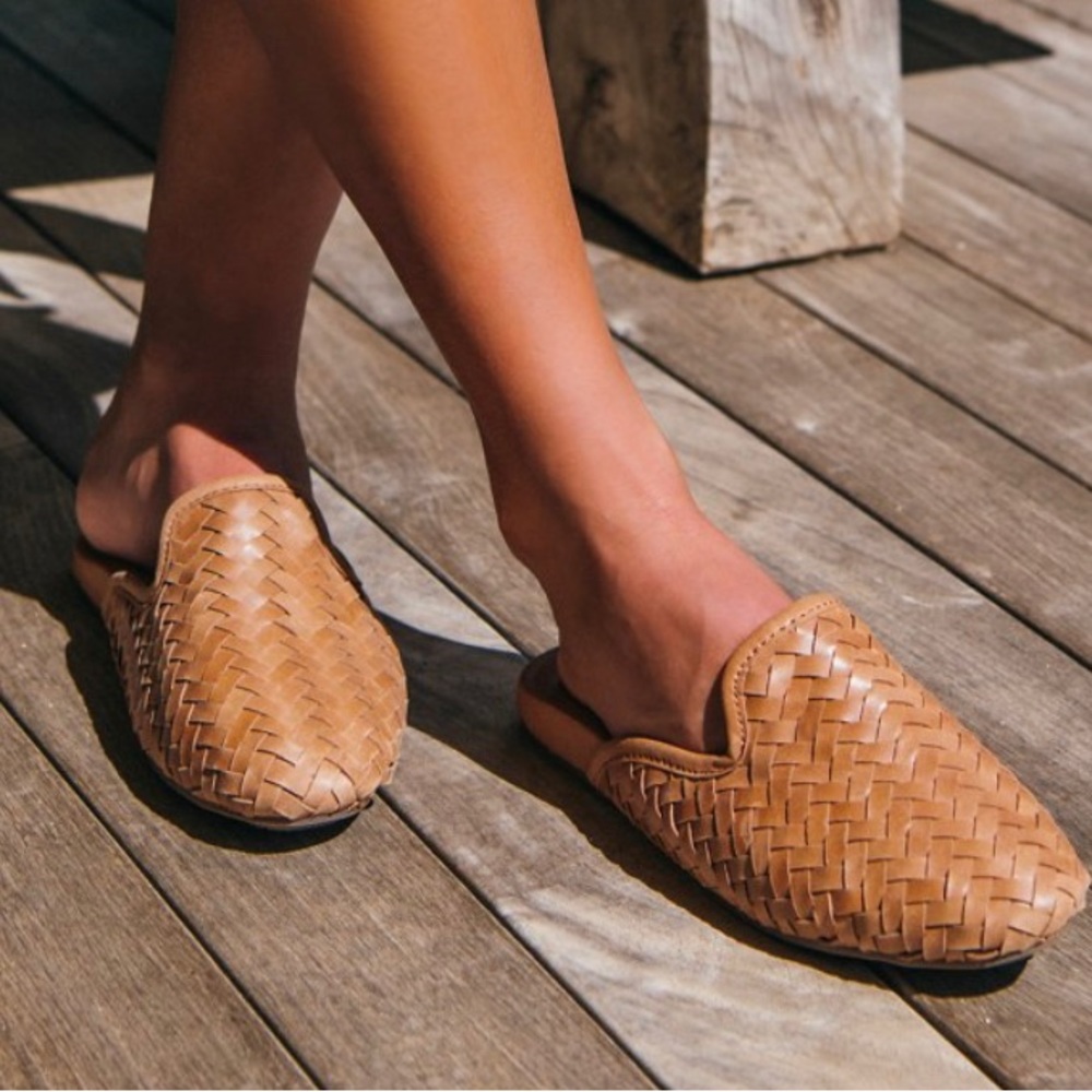NWT Olukai Mi’i Mules in box